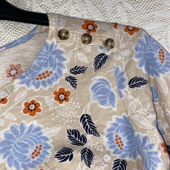 LOFT Beige Floral Short-Sleeve Puff Top with Blue and Rust Flowers - Picture 5 of 6
